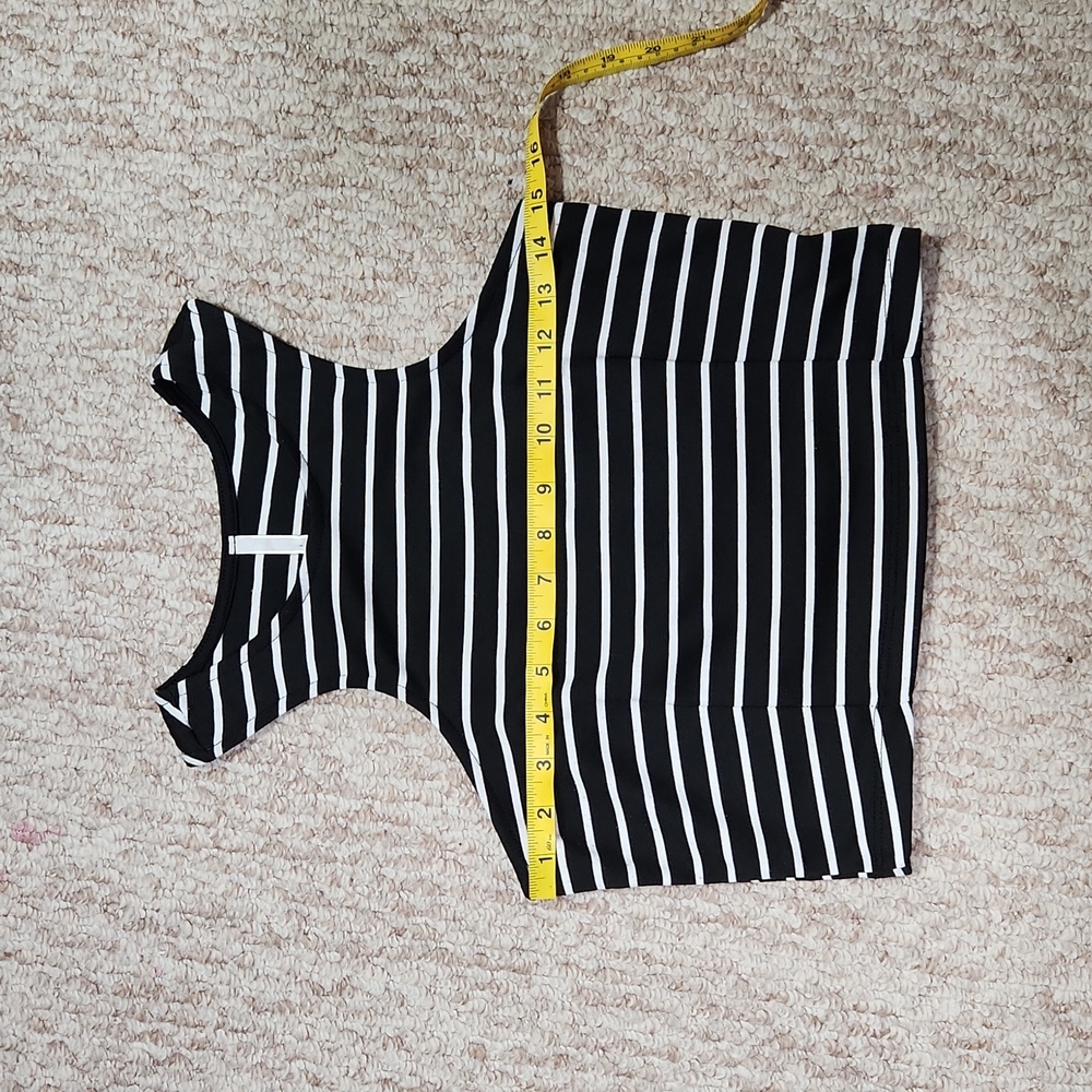 Alt.B Crop Top Horizontal Black/White Striped - Picture 3 of 5